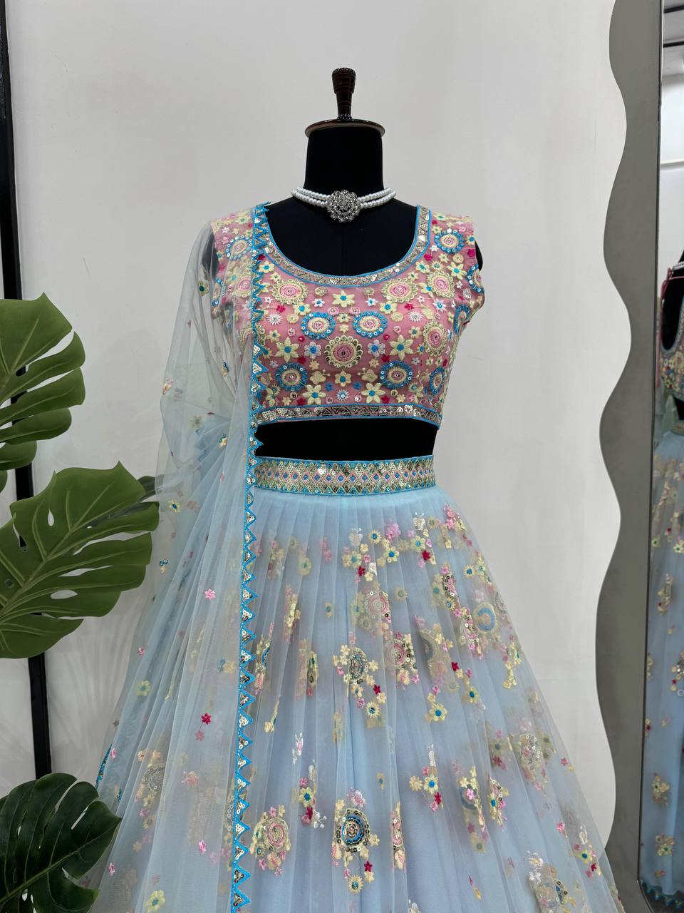 Unveil your elegance Lehenga Set QR-289