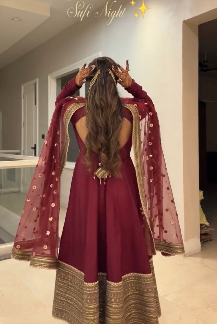 Premium Embroidered Roman Silk Gown Set – Ladyfamina