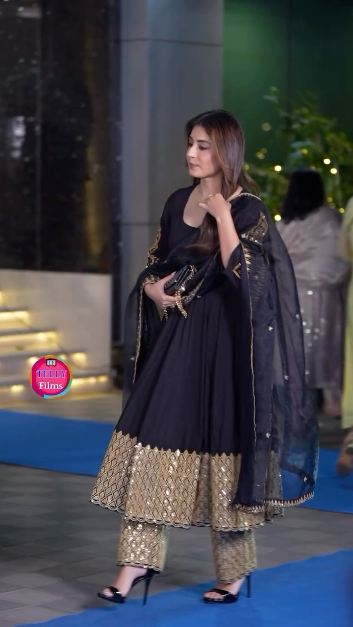 Festive & Party Wear Suit for Women