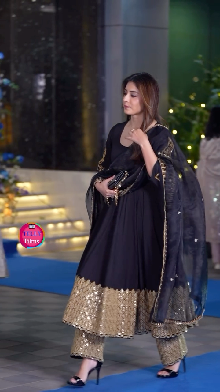 Festive & Party Wear Suit for Women