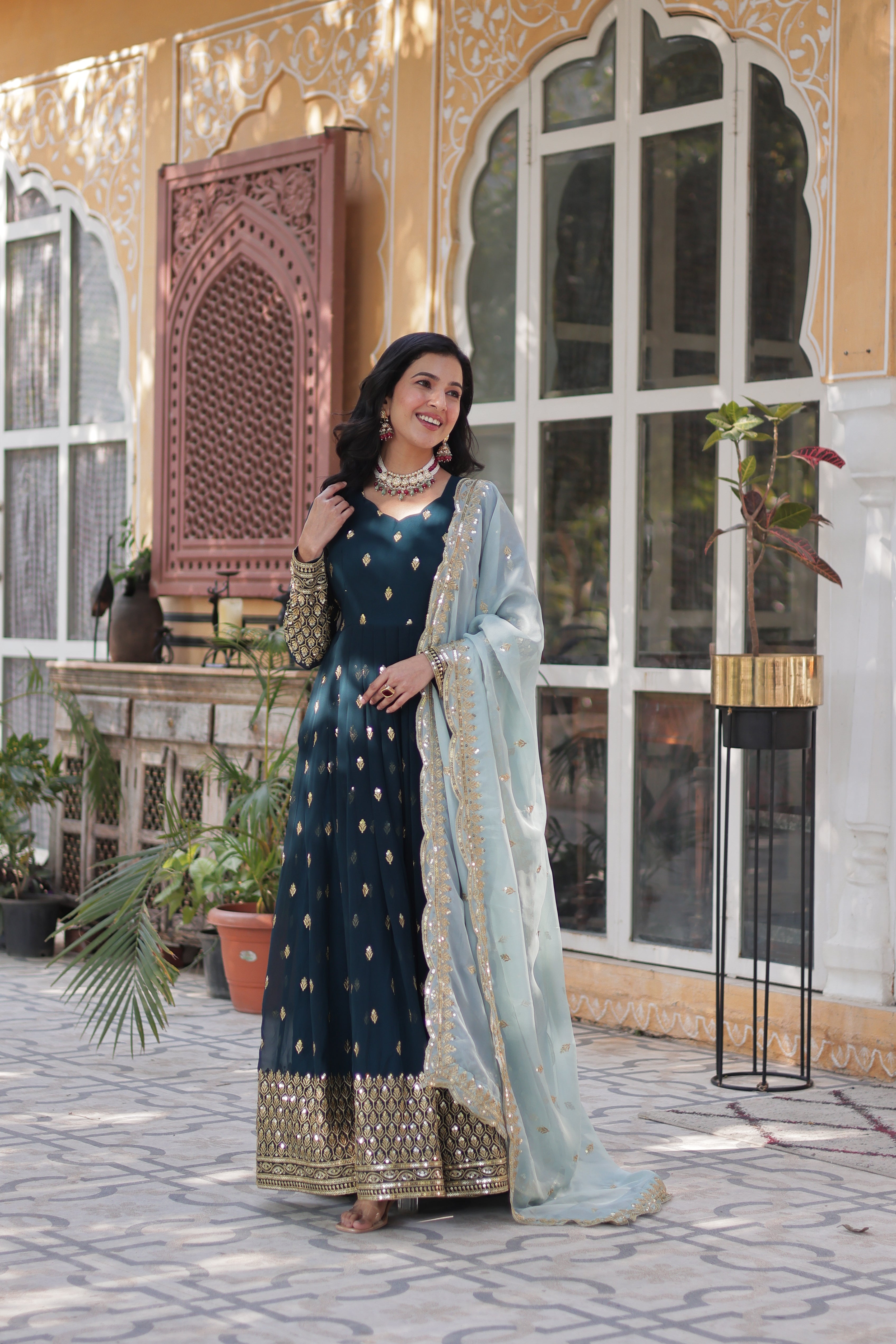 Elegant Gown with Dupatta – KA-1136