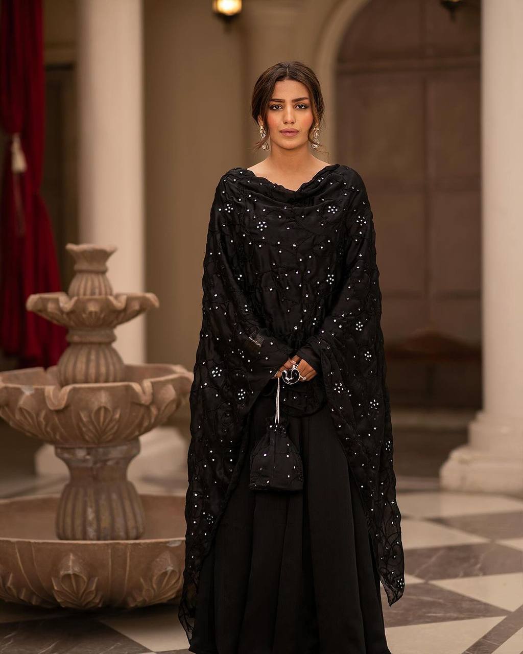 Black Anarkali suit set with full heavy dupatta LF-6008