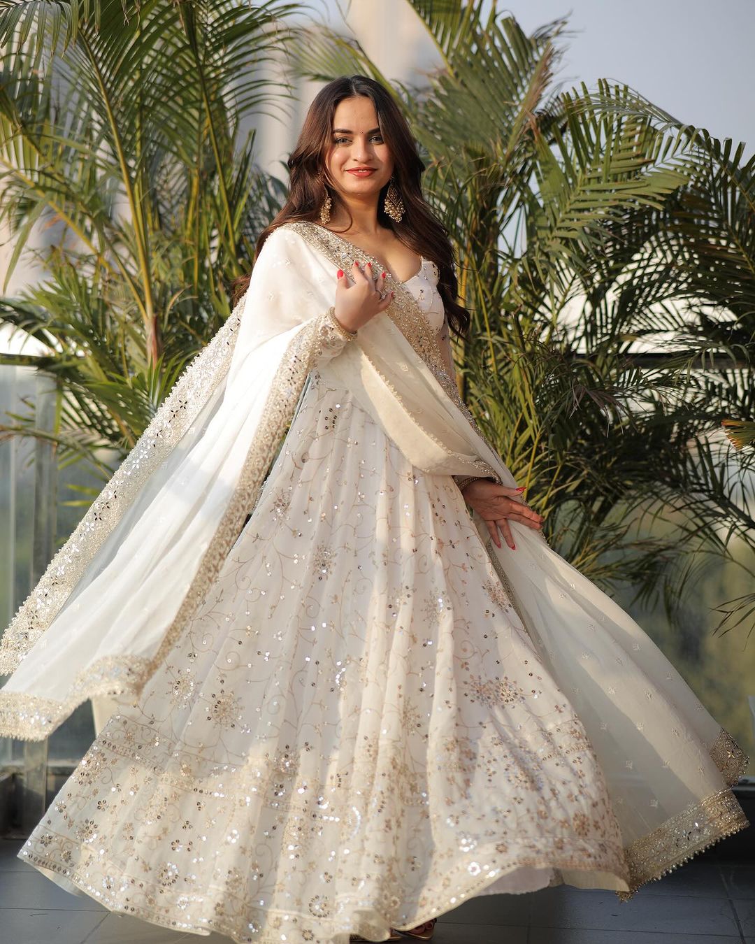 Trendy Off White Suit Set for Women With Embroidery and Sequnce Work LF-128