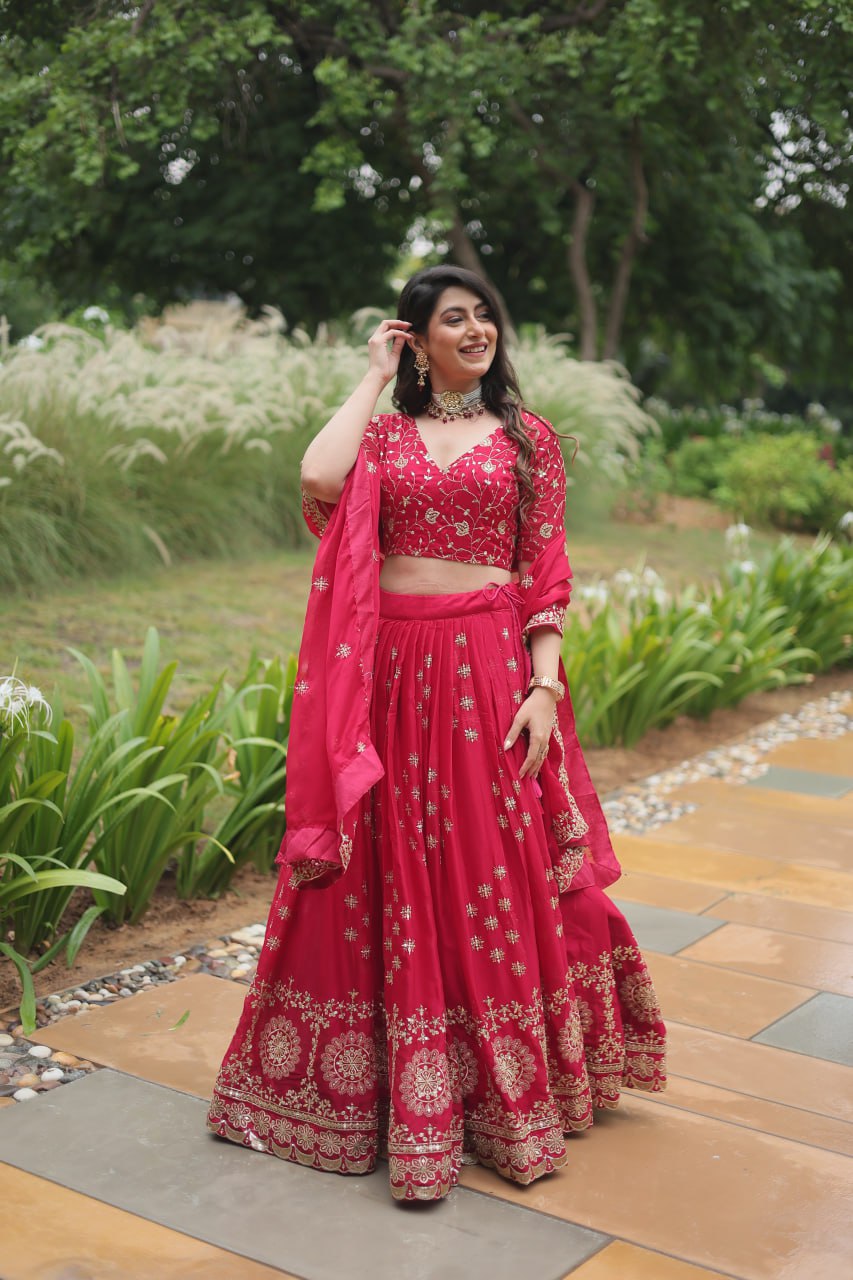 Fall in Love with this Designer Lehenga Collection (LF-5035)