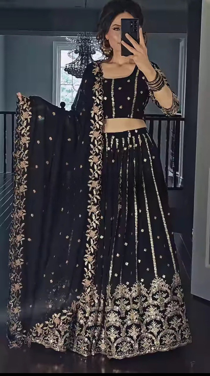 Black  Colour  Embroidered Attractive Party Wear  Lehenga choli has a Regular-fit LF-G61