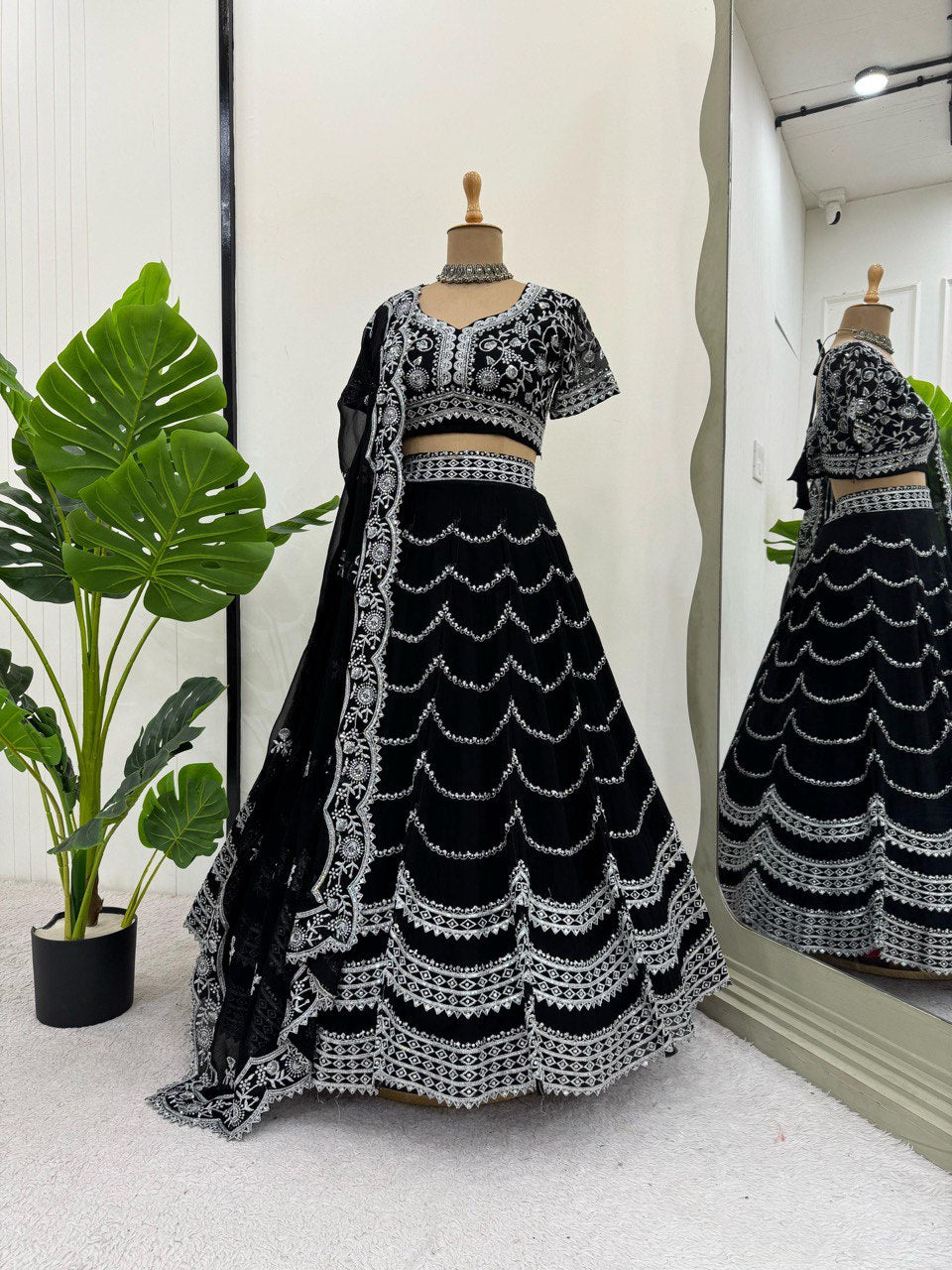Graceful Faux Georgette Lehenga Choli Set – Timeless Elegance QR-331